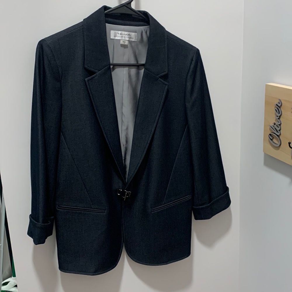 tahari blazer